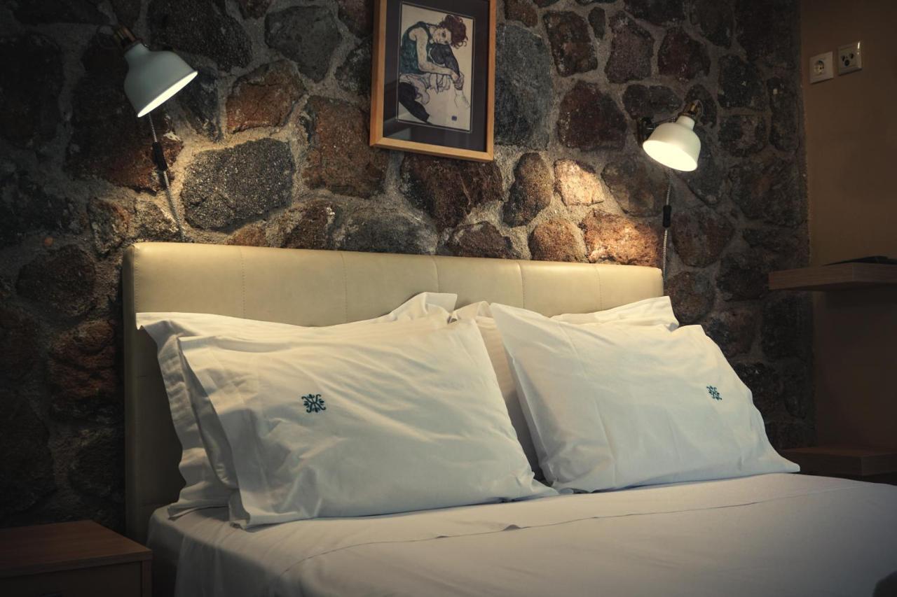 Marini Luxury Apartments And Suites Aegina Экстерьер фото