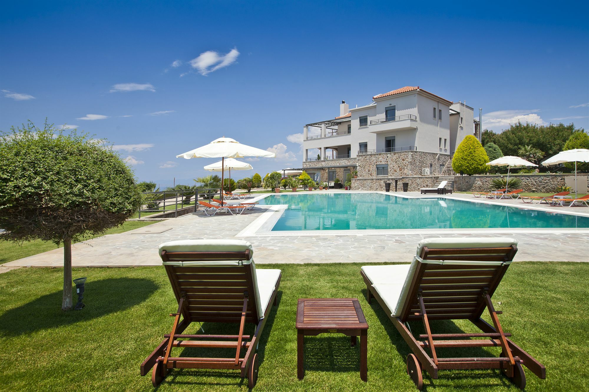 Marini Luxury Apartments And Suites Aegina Экстерьер фото